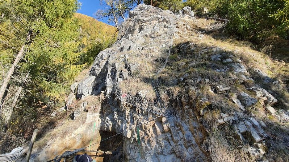 Alpin Geologie: Construction of a suspension bridge in the area Fallerbach-Patsch