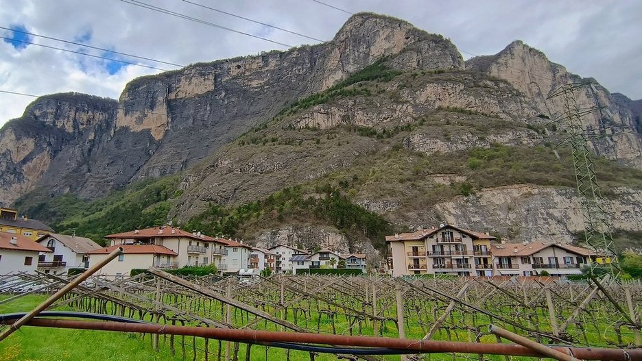 Alpin Geologie: Neubau eines Mehrfamilienhauses