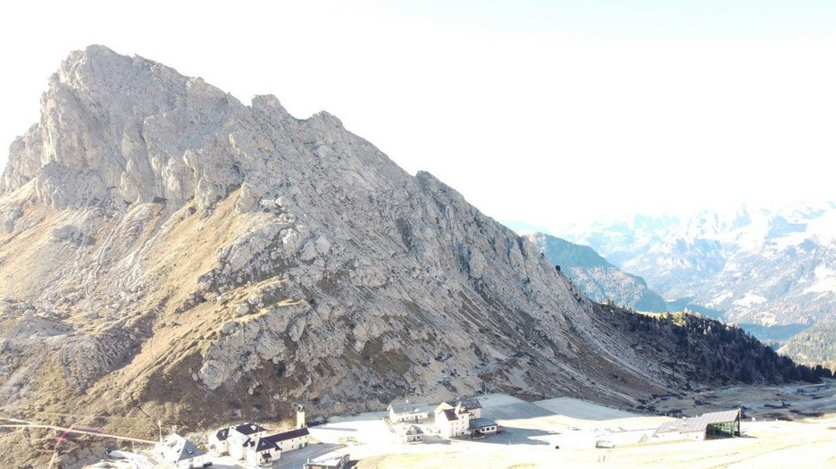 Alpin Geologie: Prüfung der hydrogeologischen Kompatibilität für die Erweiterung eines Beherbergungsbetriebes