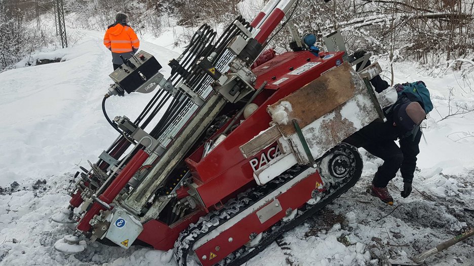 Alpin Geologie: Maßnahmen höchster Dringlichkeit an der Bahnstrecke Franzensfeste - Innichen zwischen km 36+300 und 36+760 in der Gemeinde Bruneck (BZ)