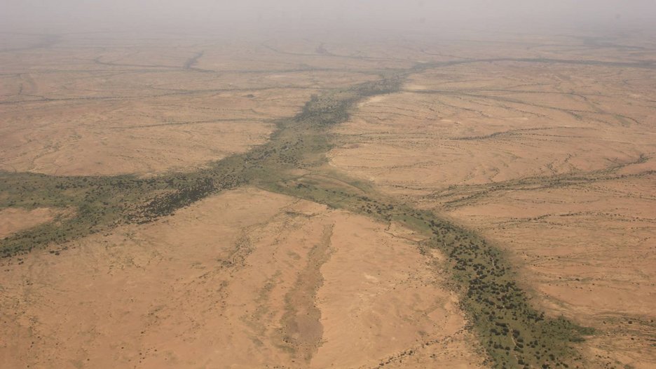 Alpin Geologie: Studi di fattibilità, specifiche ingegneristiche e sviluppo di dossier di gara per la riabilitazione/costruzione delle dighe di Kerfu e Meski, nel Darfur settentrionale - Sudan