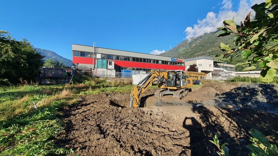 Alpin Geologie: Expansion of a factory site