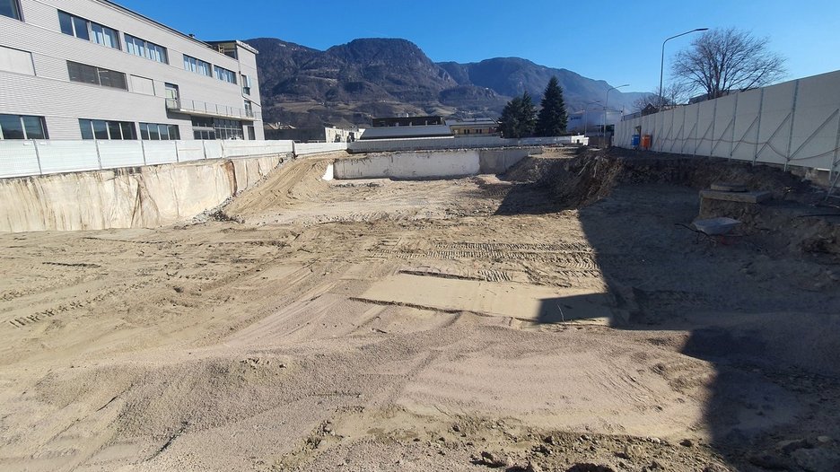 Alpin Geologie: Construction of a new school complex