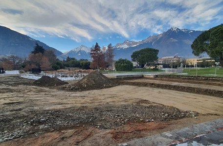 Construction of a natural bathing pond