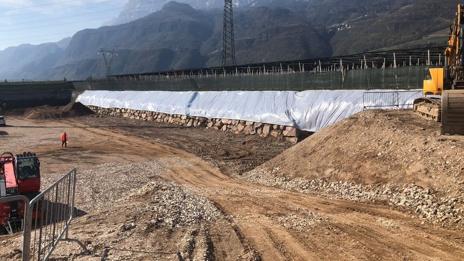 Alpin Geologie: Costruzione di un nuovo edificio aziendale