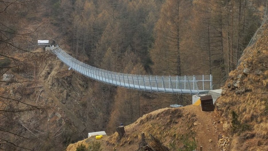 Alpin Geologie: Realizzazione di un ponte sospeso in località Rio Faller-Pastch