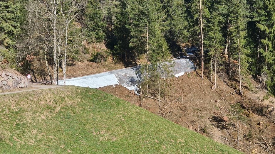 Alpin Geologie: Maßnahmen höchster Dringlichkeit und geologische Bauleitung der Arbeiten zur Wiederherstellung