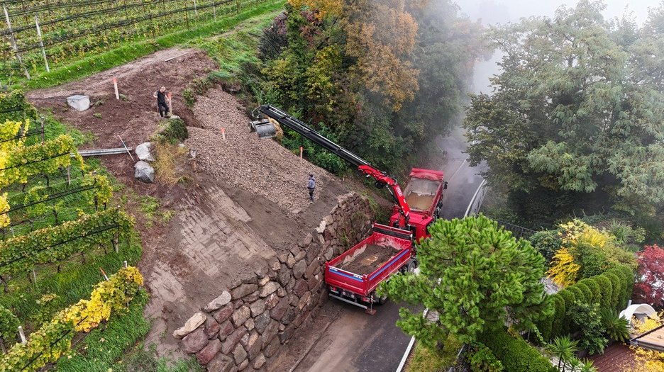 Alpin Geologie: Maßnahmen höchster Dringlichkeit und geologische Bauleitung der Arbeiten zur Wiederherstellung