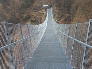 Construction of a suspension bridge in the area Fallerbach-Patsch